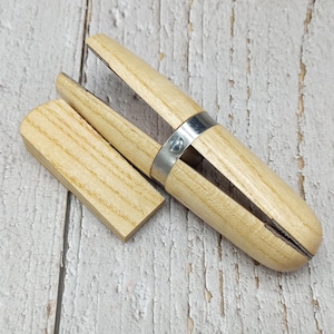 Abrazadera de anillo multiusos, ideal para sujetar durante la fabricación de joyas.