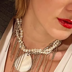 Bold Pearl & Silver Chain Statement Necklace – Handmade Jewelry Gift
