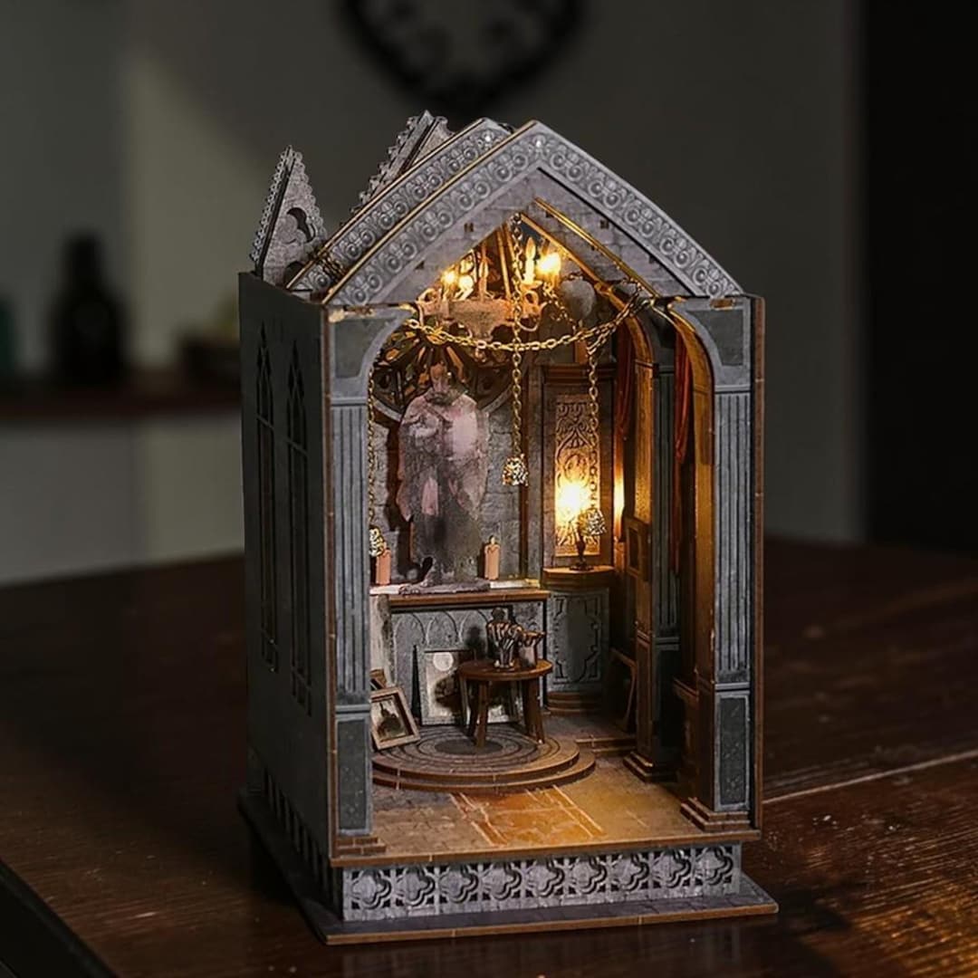 Rolife Miniature Room Kit 3D Wooden Puzzle DIY Dollhouse, Gothic Study ...