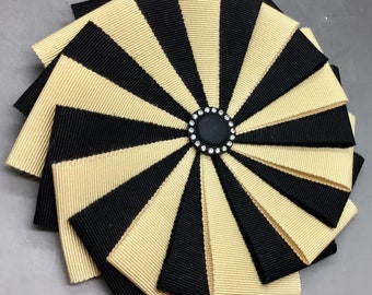 Black and Creamy Yellow Pinwheel Cocarde Appliqué