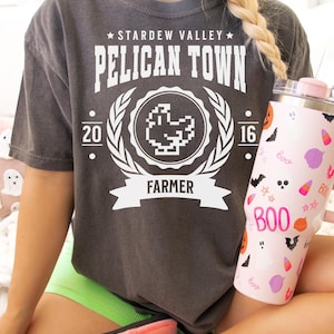 Stardew TShirt Stardew Valley TShirt Stardew Valley Shirt Stardew Clothes Stardew Tshirt, Gamer Merch Cozy Gaming Gift Pelican Town Tshirt