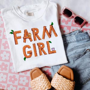 Stardew TShirt, Stardew Valley TShirt, Stardew Valley Shirt, Stardew Merch, Stardew Gift, Stardew Chicken