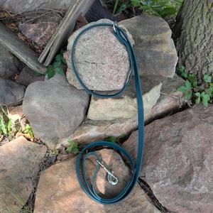 The No Collar Leash - Waterproof, easy to clean - Slip On and Go!