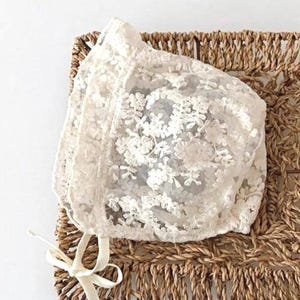 Lace Baby Bonnet in Ivory, Baby Hat, Photo Props Flower Summer Baby Accessories Girl Sun Hat Breathable Cotton Infant Bonnet, Caps