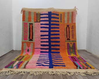 Tappeto berbero in lana fatto a mano: colorato design marocchino