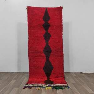 Moroccan Rug Runner: Vintage Red Design (90x230 cm)