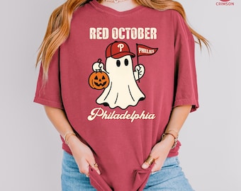 Koszulka Comfort Colors® Red October Halloween Ghost, koszulka Philadelphia T-shirt, koszulka Spooky Baseball Halloween, koszulka z nadrukiem Halloween Ghost Philadelphia