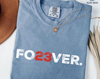 Camiseta Comfort Colors® FOREVER 23, Recuerdos con cariño, Por siempre 23 en nuestros corazones, Regalos para fanáticos del béisbol, Camiseta For23er, Camiseta deportiva, Regalos para fanáticos