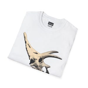 Dinosaur Skeleton Graphic Tee, Triceratops Skull Print Shirt, Fossil Lover Gift, Jurassic Park Fan Top, Paleontology T-Shirt, Vintage Dino