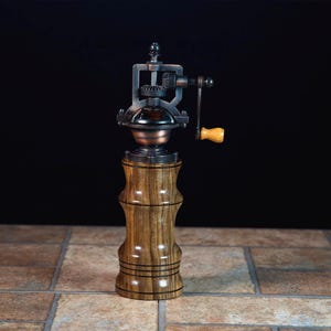 Pepper Mill Grinders Antique image 8