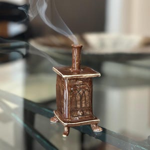Handcrafted Ceramic Incense Burner: Miniature Vintage Stove Design
