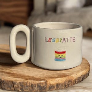 Lesbiatte Pride Kaffeebecher
