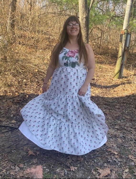 Rosebud 3 Tiered Maxi Dress Lined Upcycled Apron Top Hippie Dress W/ Corset  Back HANDMADE by KNOTTYMAMA Sun Dress PLUS Size 20 Dcup Xxl - Etsy