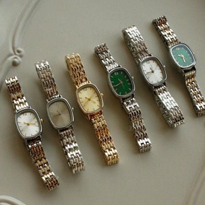 Vintage Wristwatch for Women, Elegant Gift for Her,  Retro Timeless Classic Watch