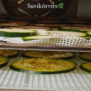 Dried Zucchini Chips with Sea Salt and Spices – Healthy Vegan Snack, Natural Low-Calorie Treat