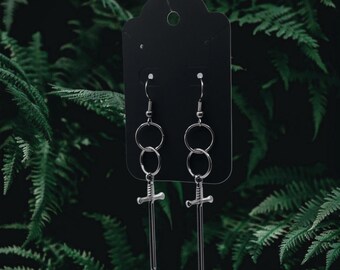 Alt Goth Örhängen Dingla Svärd