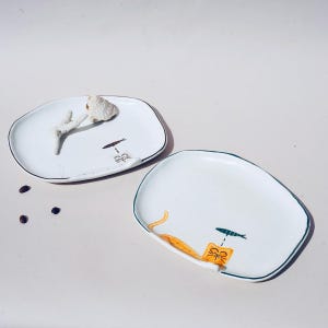 Handmade Ceramic Cat Plate,Cat Kitchen Decor,Artist Signed Cat Pottery, Decorative Plate for Cat Lover,Kitchen Decor,Cat Lover Gift,Cute Cat