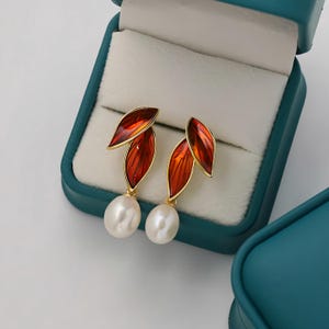 Orange Fallen Leaves Freshwater Pearl Dangle Earrings/Red Vintage Jewelry/Red Leaves Pearl Dangle Earrings/Autumn Leaf Jewelry/Gift For Her