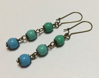 Vintage Art Deco Flapper Earrings - Aqua Sea Green Czech Glass Opaque Beads