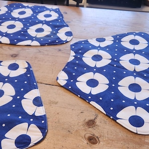 Vintage Cotton Placemats, Blue with White Flowers and Polka Dots/Table Lines/Placemats for Table/Floral Placemats/Retro Placemats/Table Mats