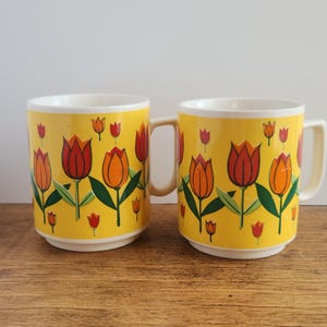 Vintage Set of Two Ceramic Mugs, Tulips on Yellow Background/Made in Japan/MCM Mugs/Flower Mugs/Spring Themed Decor/Flower Decor/Mid-Century