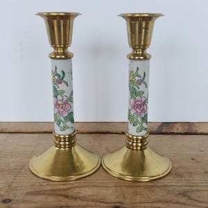 Vintage handbemalte Porzellan und Messing Kerzenständer/Blumen Kerzenständer/asiatische inspirierte Kerzenhalter/Kerzenhalter/elegante Kerze