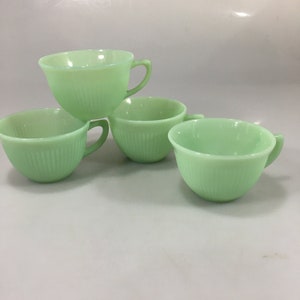 4 Fire King Jadeite Green Glass Jane Ray Ribbed Tea Cups 6 oz Vintage Oven Ware