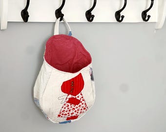 Peg Basket Storage Pod- Quilted Bin, Quilt Storage Bag, Scrap Fabric Bin, Bathroom Bin, Eco Friendly Gifts, Fabric Storage, Recycled Decor