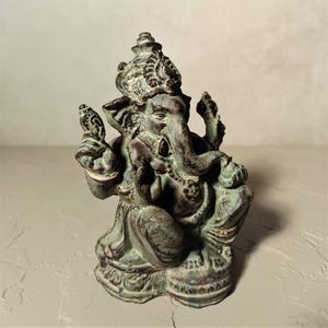 Ganesha Statue LO27 A