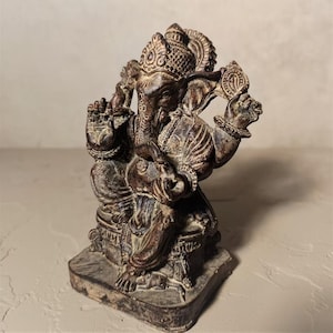 Ganesha Statue LO27 c