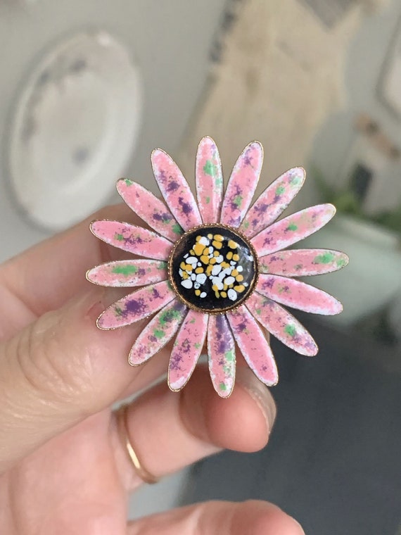 rare vintage 1960s enamel daisy flower brooch pin… - image 3