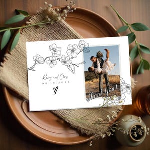 Schwarz-weiße Dankes-Karte mit Hochzeitsfoto, anpassbare einfarbige Dankes-Karte für Gäste, Hochzeitspapeterie, Canva