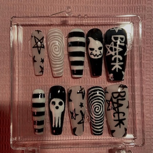 Soul Eater | Black Star Reusable Press ons | Anime | Black and White Nail Art |