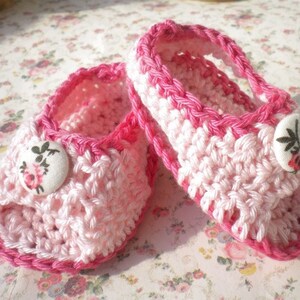 Crochet Pink Sandals Newborn Baby Girl w Flower Buttons image 1