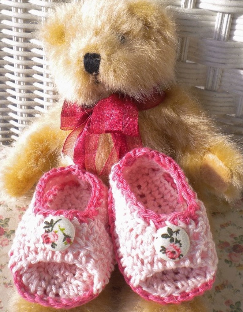 Crochet Pink Sandals Newborn Baby Girl w Flower Buttons image 2