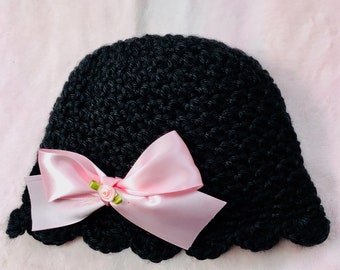 Crocheted Cloche Hat Toddler Girl (2T) Noir Scalloped Edging w Pink Satin Bow