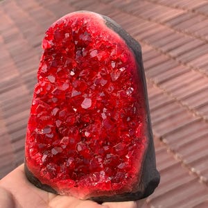 Red geode quartz crystal,Quartz crystal cluster,Crystal geode specimen, Home decoration,Crystal geode specimen,Crystal healing Gifts 1PC