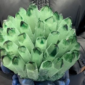 5kg+Green quartz crystal cluster specimen,Quartz Crystal specimen,Home decoration,Energy crystal,Crystal gift,Crystal healing random 1pc