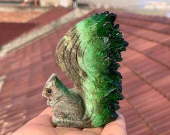 3.4&#39;&#39;+ Natural Green Geode Specimen Cluster,quartz crystal,hand carved,Crystal Squirrel Vug,Squirrel skull,Crystal Gifts 1pc