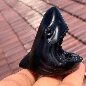 2.4&#39;&#39;+ Natural obsidian  shark,Hand carved shark skull,Quartz Crystal skull,Home Decoration,Crystal Gifts,Crystal healing,random 1pc