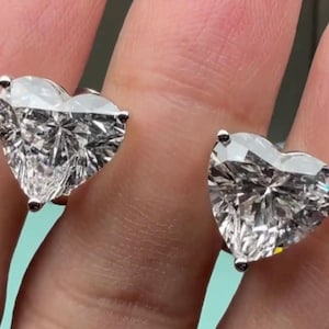 Herz Schliff Diamant Ohrstecker, 14K Weißgold Ohrstecker, 2 Karat Labor erstellt IGI zertifiziert Diamant, Herz Diamant Ohrring Geschenk für sie
