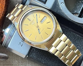watch wrist Seiko, original case, japanese mens, mechanical, Vintag