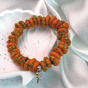 handgemaakte Afrikaanse kralenarmband-glaskralen-uniek cultureel sieradencadeau