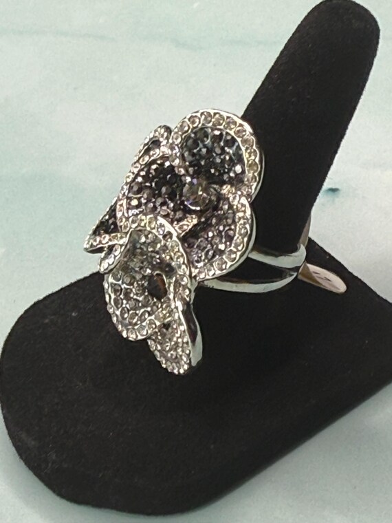 Beautiful Silver Black Flower Statement Ring Fine… - image 2