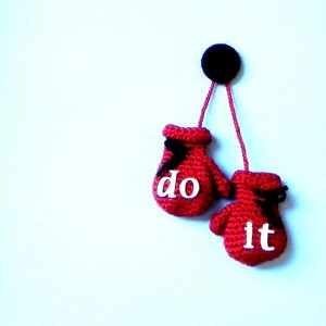 Crochet pattern - Do it  / Decorative boxing gloves -  amigurumi tutorial PDF