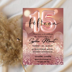 Bearbeitbare digitale Einladung zum 15. Geburtstag, elegantes Roségold und rosa zum 15