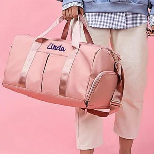 Personalisierte Reisetasche, bestickte Sporttasche mit Nass- und Trockenfächern und Schuhfach – ideal als Geschenk für Trauzeugen