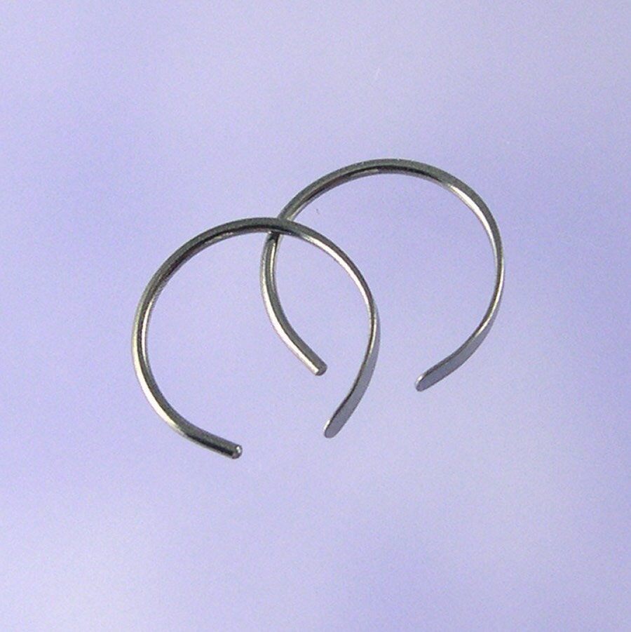 KISS9: Open hoop niobium earrings