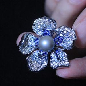 Tahitian Pearl Brooch: Flower Zircon Convertible Brooch Necklace