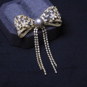 Tahitian Pearl Bow Brooch: Rhinestone Tassel, Convertible Necklace